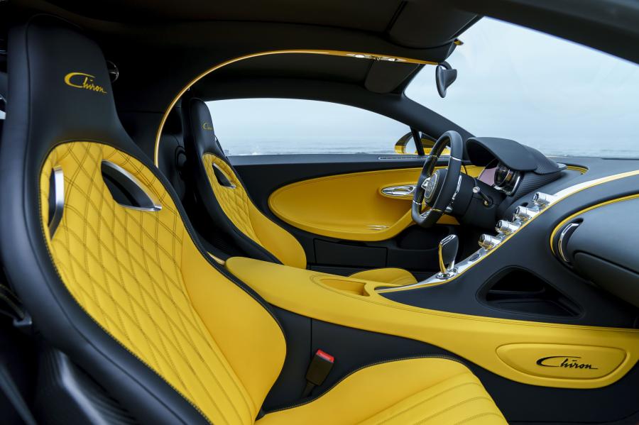 Интерьер Bugatti Chiron Bumblebee Edition 2017 года  (NA) (фото 10 из 11)